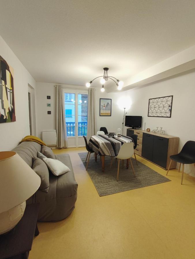 Grand Appartement En Rdc Vallee De Campan Exterior foto