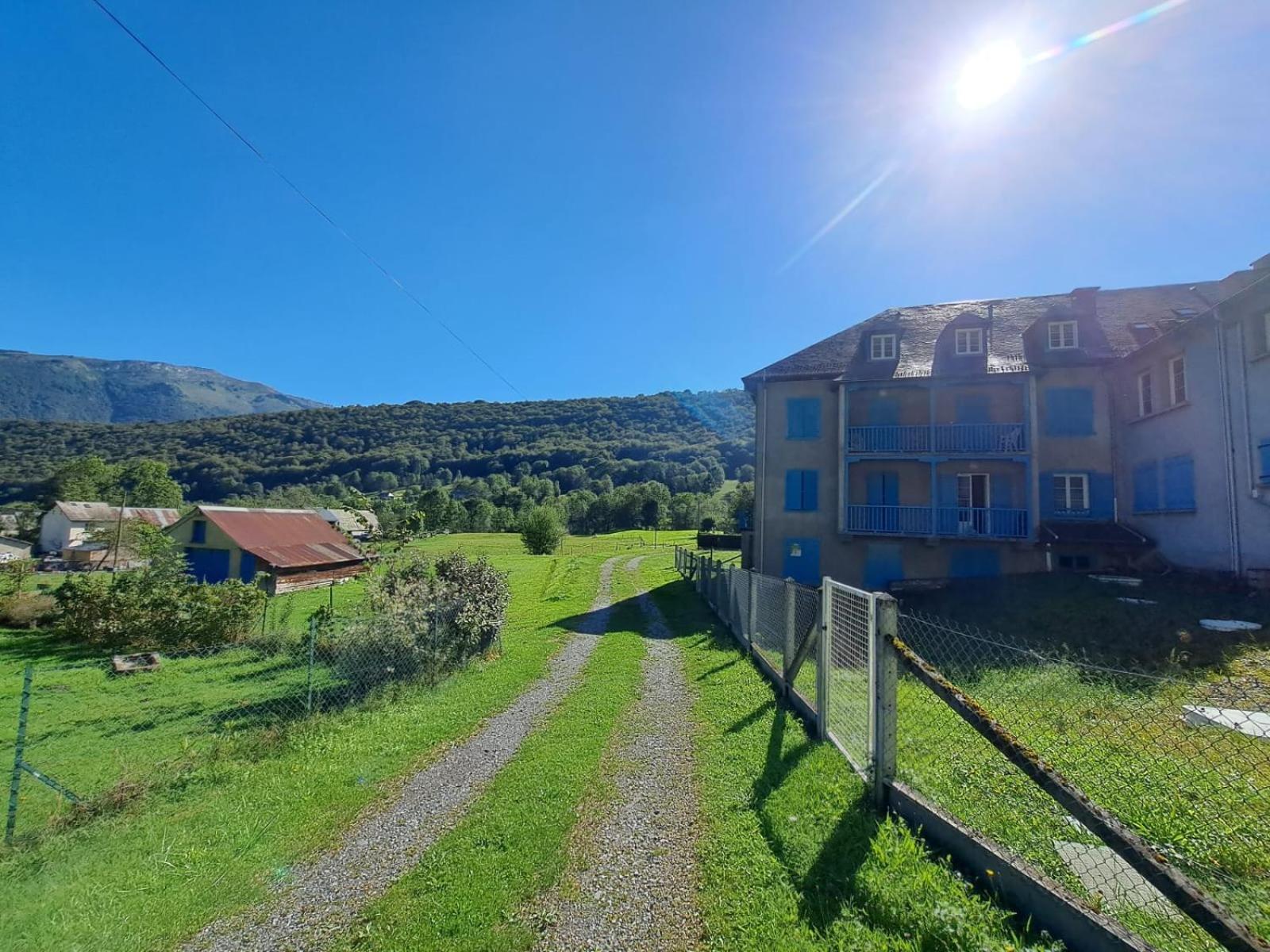 Grand Appartement En Rdc Vallee De Campan Exterior foto